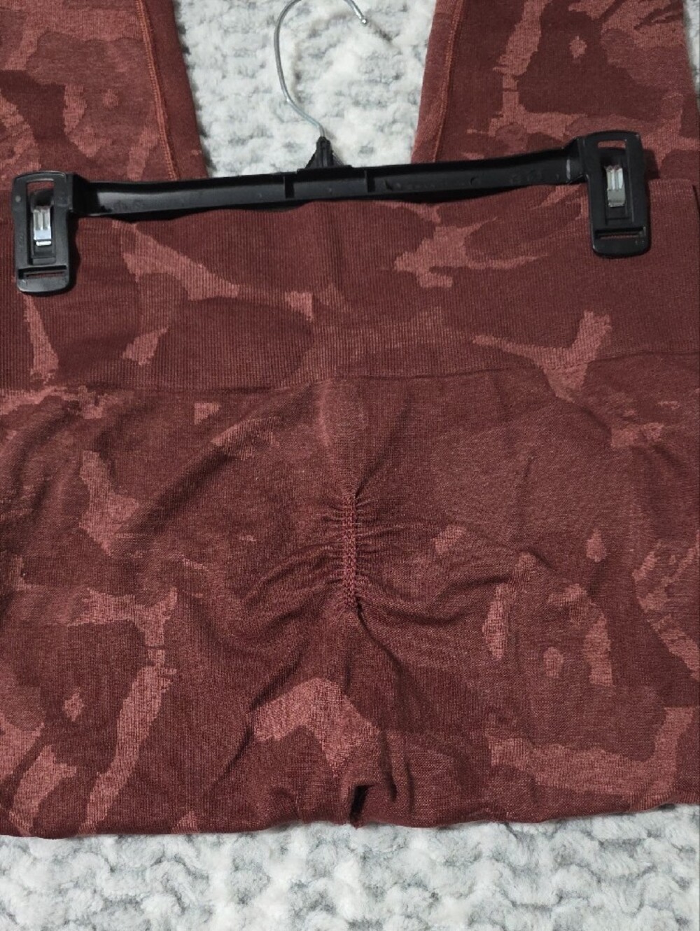 Gymshark Maroon Camo Seamless Leggings - Picture 5 of 6